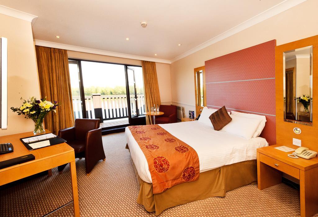 Reading Lake Hotel Habitación foto